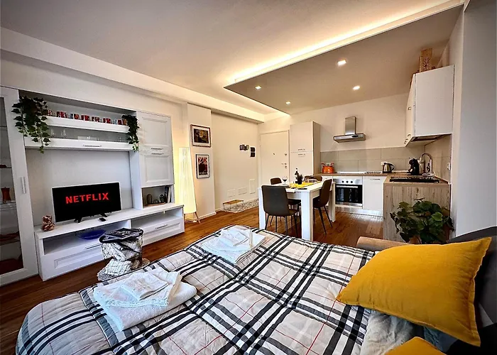 In The Heart Of Siena, 7 Minutes From Piazza Del Campo